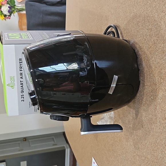 Eco+Chef 2.25 QT Cook Smarter Air Fryer - Picture 8 of 10